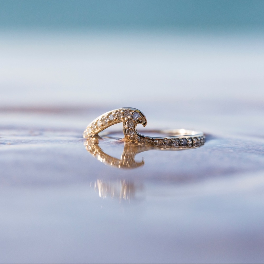 Diamond Wave Ring - Picture 2 of 4